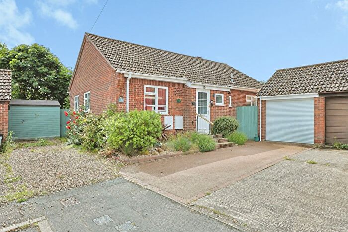 3 Bedroom Detached Bungalow For Sale In Ropes Walk, Blofield, Norwich, NR13