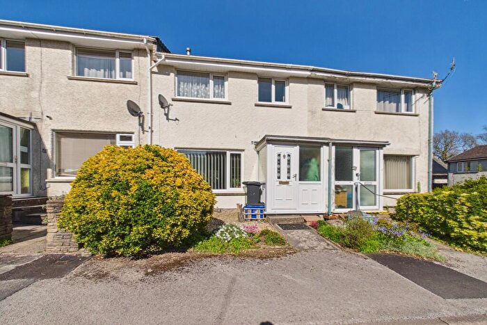 3 Bedroom Terraced House For Sale In Woodland Close, Windermere, LA23