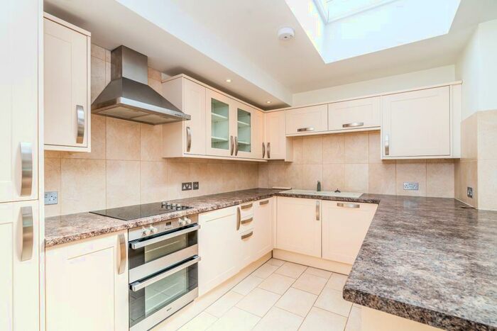 2 Bedroom Apartment To Rent In Dolphin House, High Street, Southampton, SO14