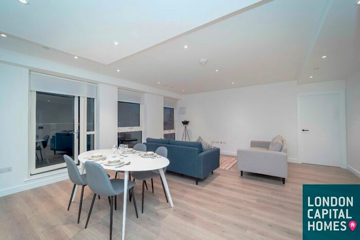 2 Bedroom Flat To Rent In Rothesay Apartment&#Sovereign Court, Hammersmith, London, W6