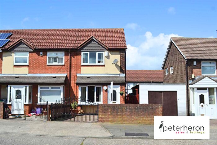 2 Bedroom End Of Terrace House To Rent In Bradshaw Street, Town End Farm, Sunderland, SR5