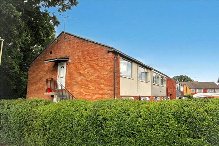 2 Bedroom Maisonette To Rent In Washford Close, Bordon, Hampshire, GU35