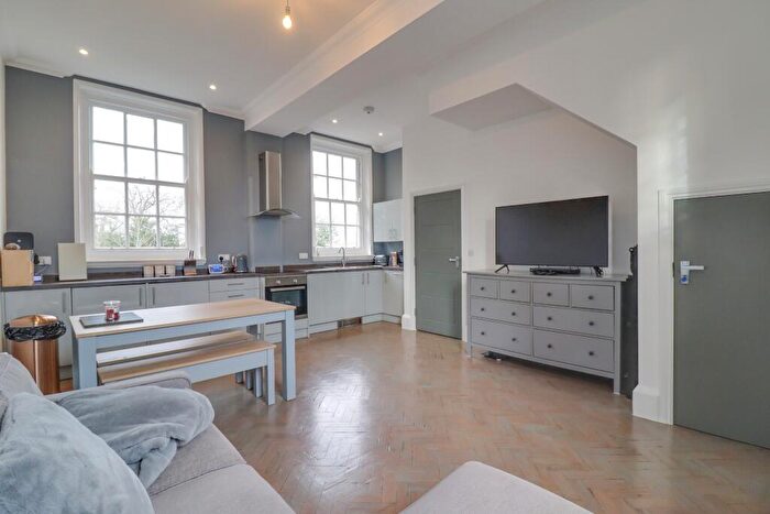 1 Bedroom Maisonette For Sale In Oak Road, Woolston, SO19