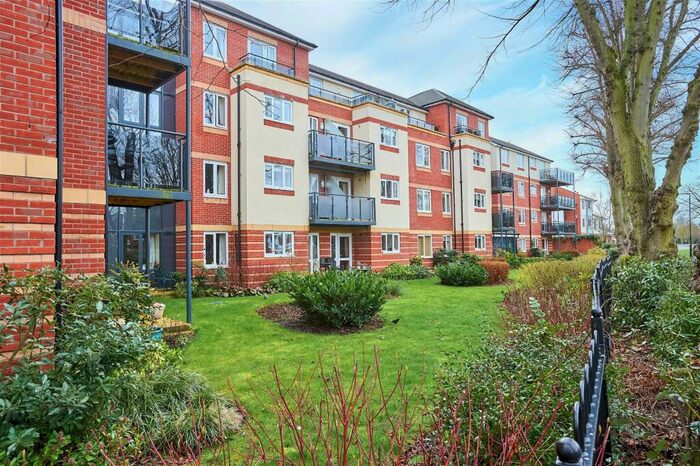 1 Bedroom Retirement Property For Sale In Northampton Road, Market Harborough, LE16