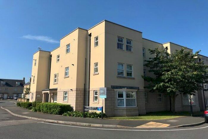 2 Bedroom Flat To Rent In Orchid Drive, Bath, BA2