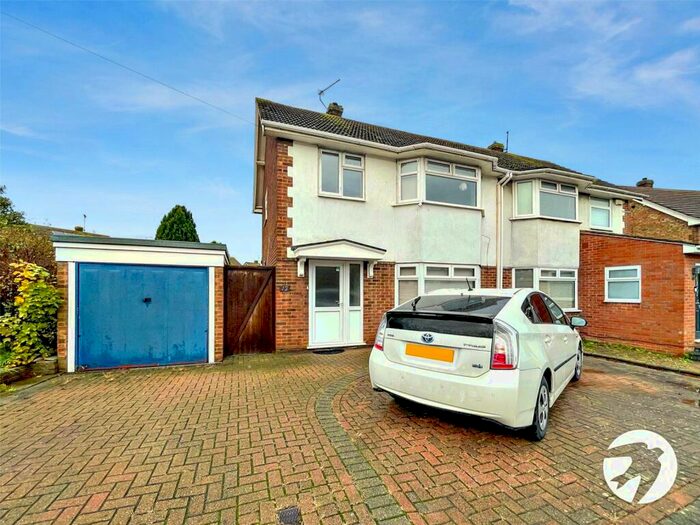 3 Bedroom Semi-Detached House To Rent In Benenden Road, Wainscott, Rochester, Kent, ME2