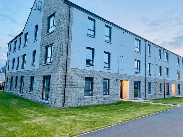2 Bedroom Ground Flat To Rent In Drummossie Road, Inverness, Inverness-Shire, IV2