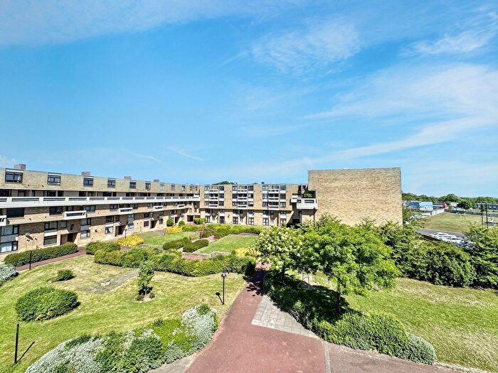1 Bedroom Flat For Sale In Kenilworth Court, Washington, NE37