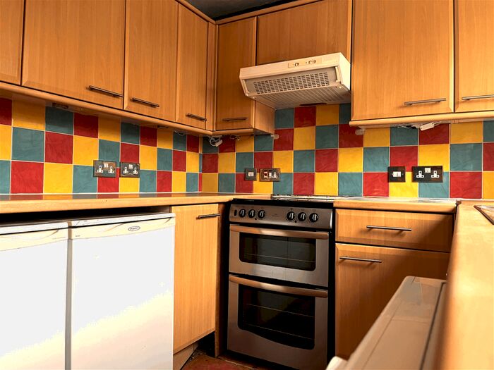 2 Bedroom Terraced House To Rent In Honeysuckle Grove, Oxford, OX4