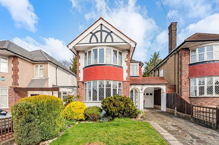 3 Bedroom Detached House For Sale In Monro Gardens, Harrow, HA3