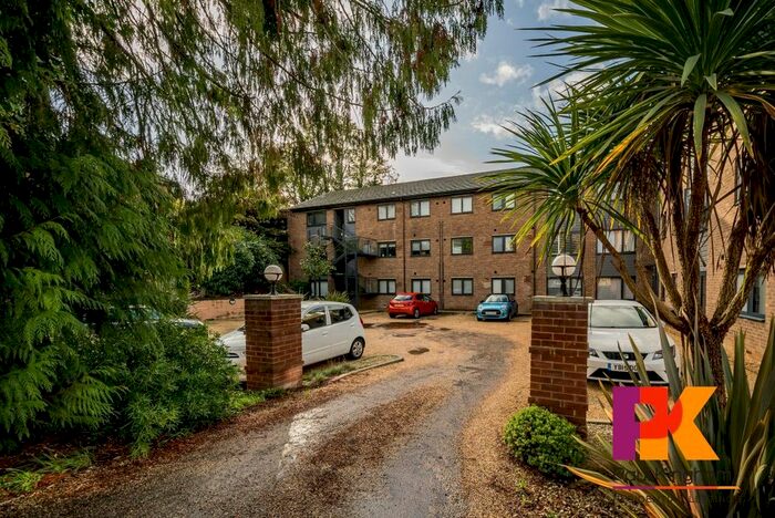 1 Bedroom Property To Rent In Brookfield Road, Wooburn Green, High Wycombe, HP10