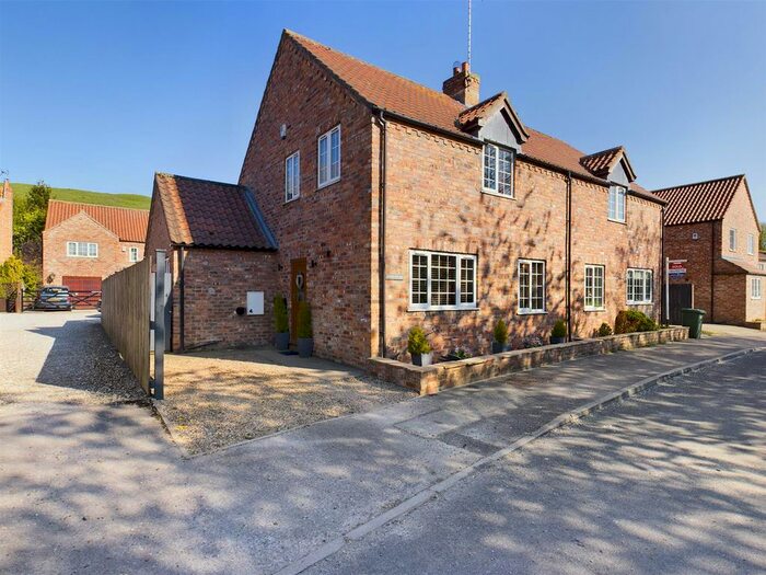 3 Bedroom Semi-Detached House For Sale In Back Street, Langtoft, Driffield, YO25