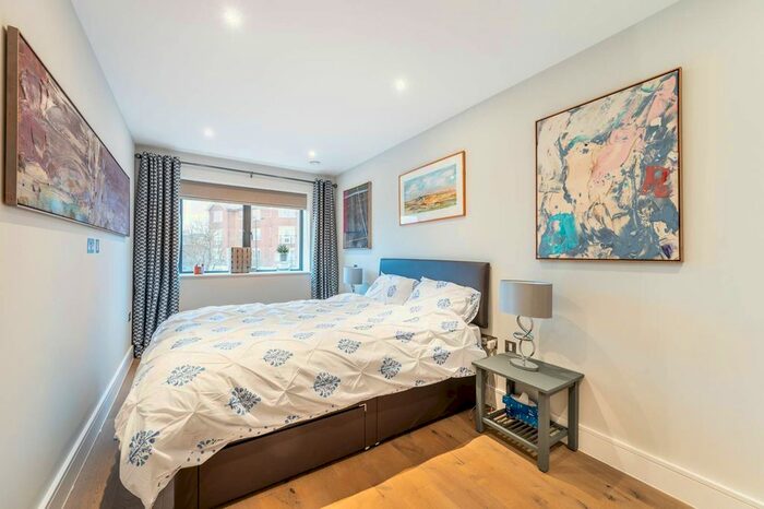 2 Bedroom Flat To Rent In Harlesden Road, Willesden, London, NW10