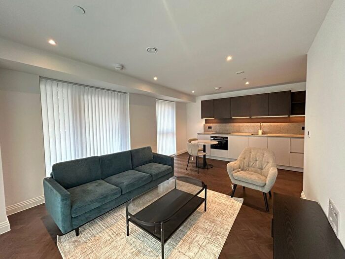 1 Bedroom Flat To Rent In Eden Place, London, E16