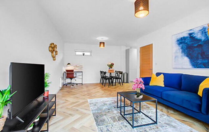 2 Bedroom Flat To Rent In Modern Serviced Two-Bedroom Apartments In Mitcham, CR4