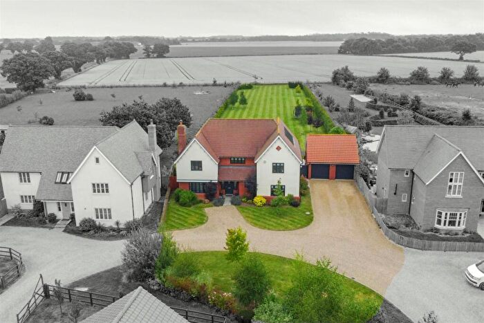 4 Bedroom Detached House For Sale In Glebe Place, Tendring, CO16