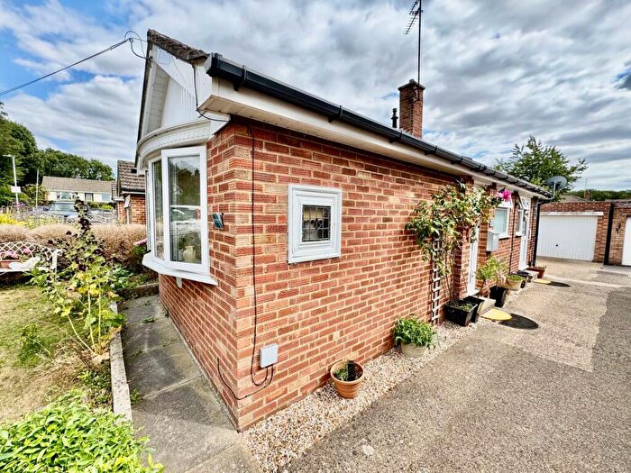 2 Bedroom Bungalow For Sale In Welbourne Close, Raunds, Wellingborough, NN9