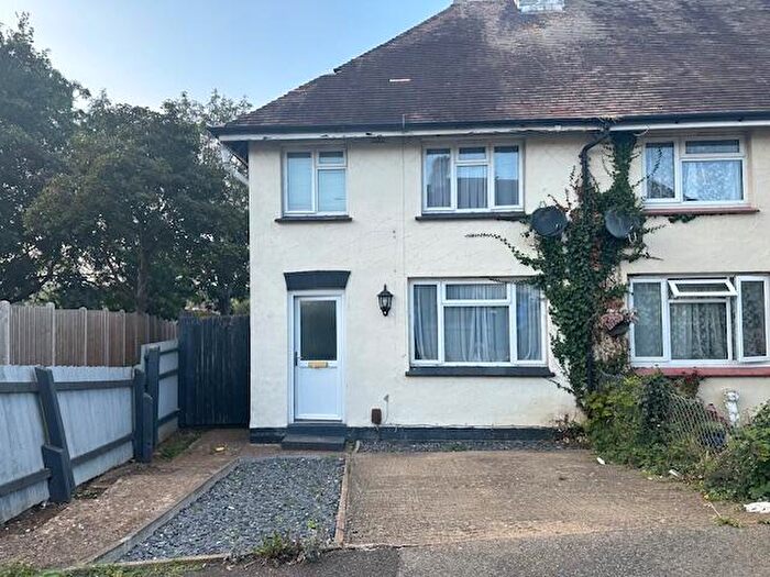 2 Bedroom House To Rent In Priory Road, Wellingborough, NN8