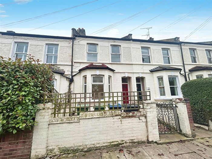 4 Bedroom Property To Rent In Cowdrey Road, London, SW19