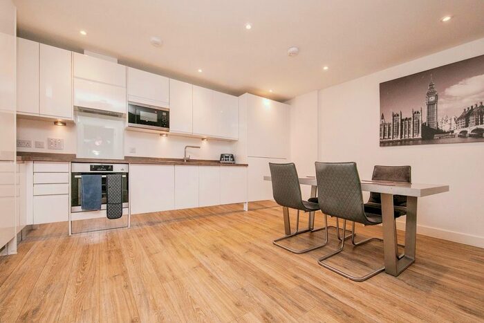 1 Bedroom Flat To Rent In High Street, Colchester, CO1