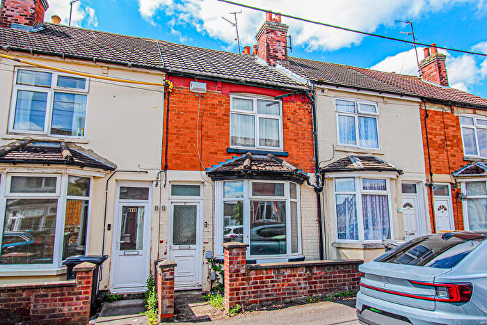 2 Bedroom Terraced House For Sale In George Street, Irthlingborough, NN9