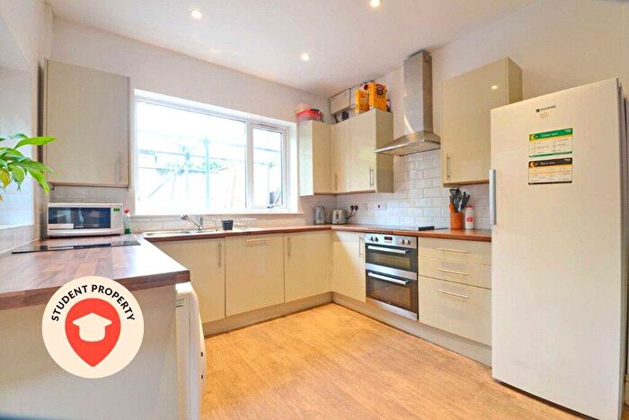 7 Bedroom Semi Detached House To Rent In Clift Road, Southville, Bristol, Bristol, BS3