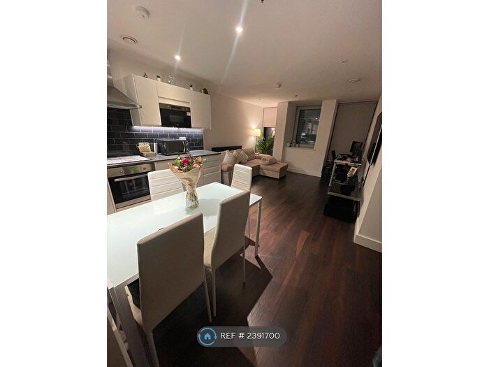 1 Bedroom Flat To Rent In Britannia Point, London, SW19