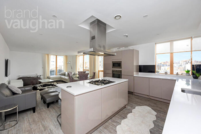 2 Bedroom Flat For Sale In Dorset Gardens, Brighton, East Sussex, BN2