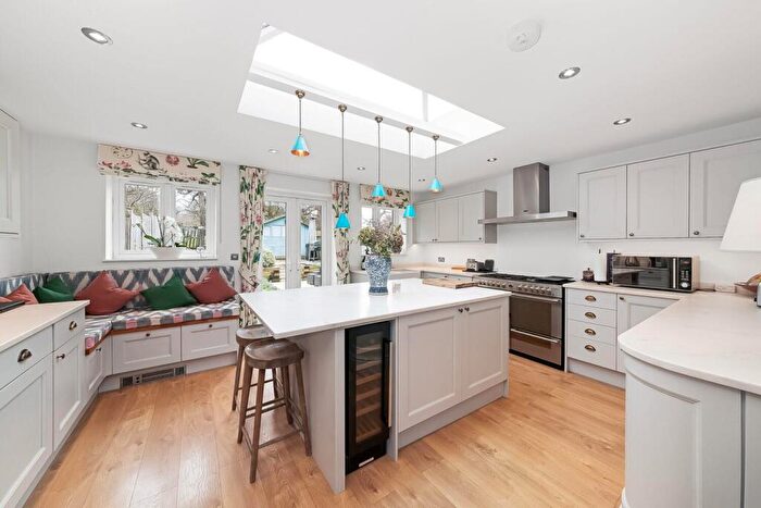 3 Bedroom House For Sale In Norwood Park Road, West Norwood, London, SE27