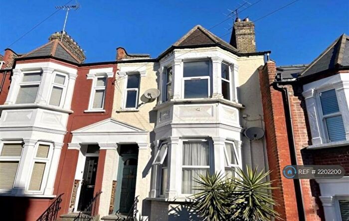 1 Bedroom Flat To Rent In Ennis Road, London, SE18