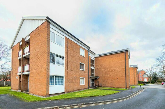 2 Bedroom Apartment To Rent In Manor Avenue, Urmston, Manchester, M41