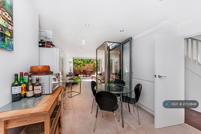 4 Bedroom Maisonette To Rent In Agar Grove, London, NW1