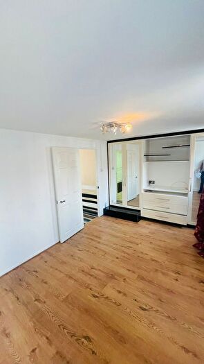 2 Bedroom Terraced House To Rent In Barclay Road, London, N18