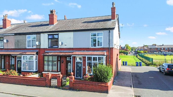 3 Bedroom End Terrace House For Sale In Edale Road, Leigh, WN7