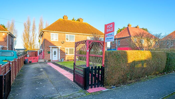 3 Bedroom Semi-Detached House For Sale In Count Alan Road, Winthorpe, PE25