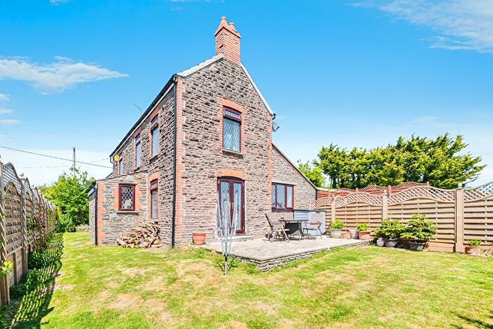 3 Bedroom Detached House For Sale In Curtis Lane, Stoke Gifford, Bristol, BS34