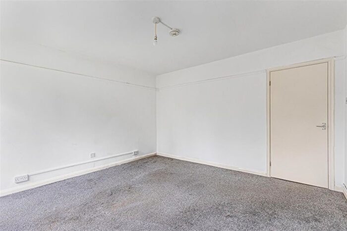 1 Bedroom Property For Sale In Cecil Road, Hertford, SG13