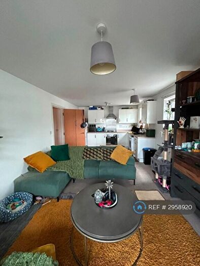 2 Bedroom Flat To Rent In Endeavour House, Salford, M5