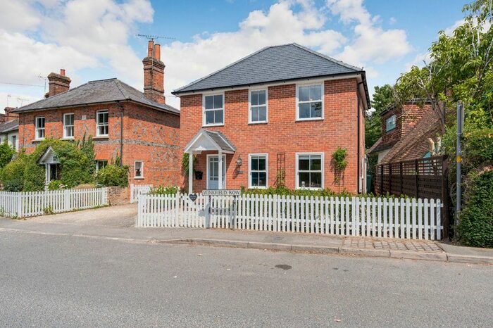 4 Bedroom Detached House To Rent In Winkfield Row, Winkfield Row, Bracknell, Berkshire, RG42