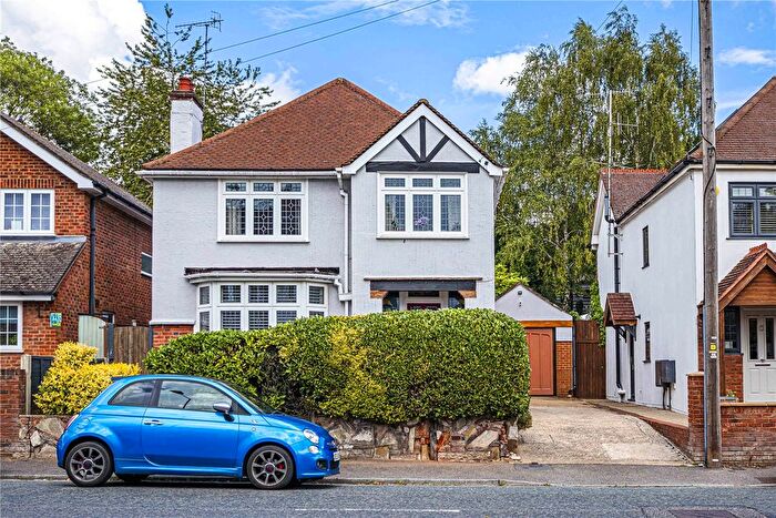 4 Bedroom Detached House For Sale In Hamilton Road, Hunton Bridge, Kings Langley, Hertfordshire, WD4