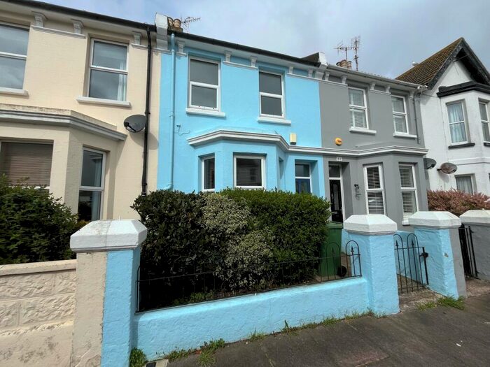 3 Bedroom Terraced House To Rent In Latimer Road, BN22