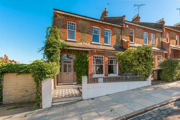 2 Bedroom Property To Rent In Gladwell Road, Crouch End, London, N8