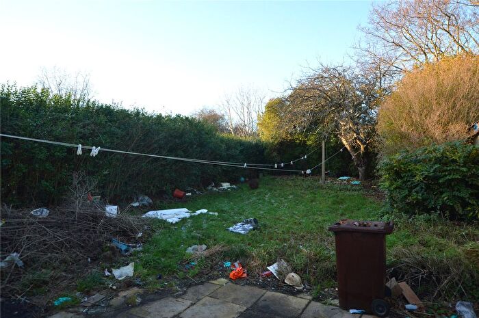 3 Bedroom Terraced House For Sale In Northfield Avenue, Rothwell, Leeds, West Yorkshire, LS26