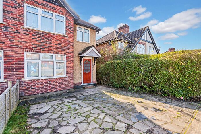 3 Bedroom Semi Detached House For Sale In Long Elmes, Harrow Weald, Harrow, HA3
