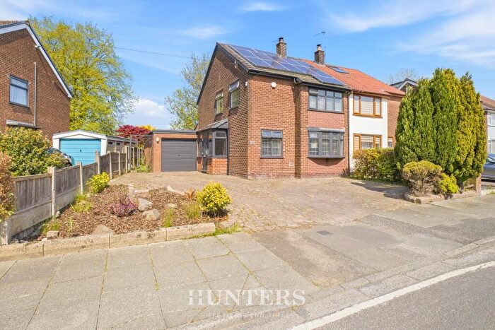 3 Bedroom Semi-Detached House For Sale In Boardman Fold Road, Middleton, Manchester, M24