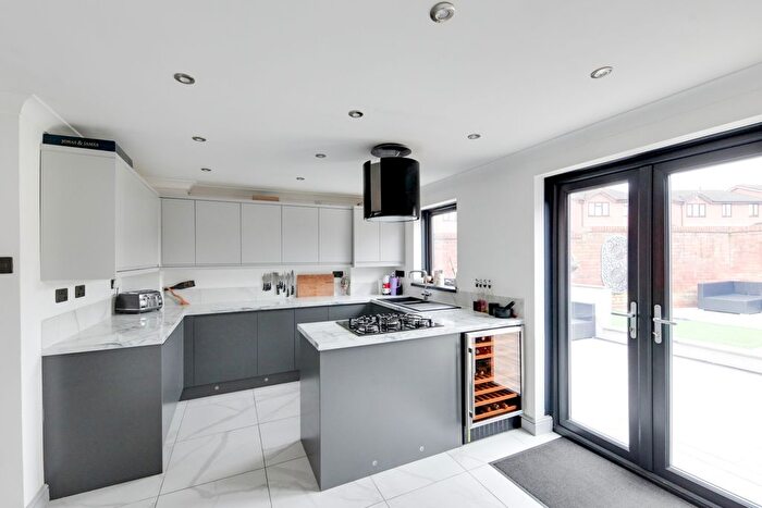 4 Bedroom Detached House For Sale In Chaffinch Drive, Kidderminster, Worcestershire, DY10