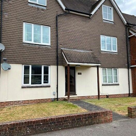 1 Bedroom Flat To Rent In St Thomas Court Thatcham, RG18
