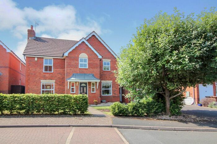 4 Bedroom Detached House For Sale In Ripley Gardens, Warndon, Worcester, WR4
