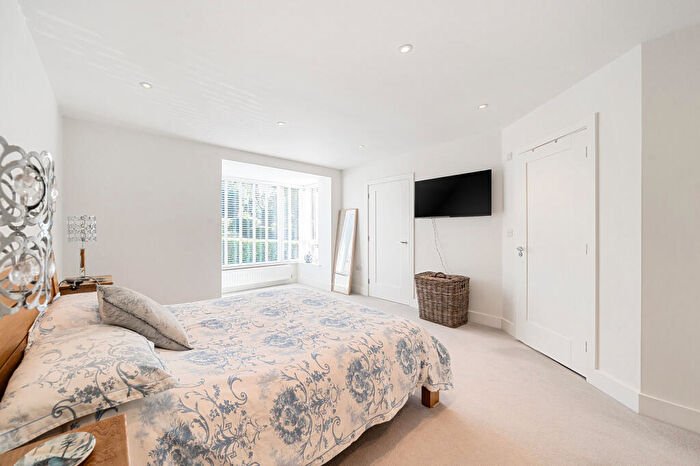 4 Bedroom Semi Detached House For Sale In Cumnor Hill, Oxford, OX2