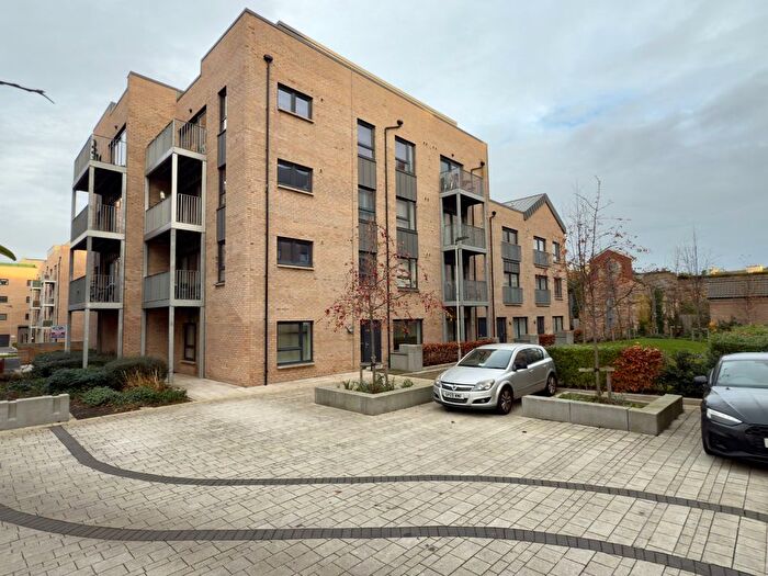 2 Bedroom Flat To Rent In Shrubhill Walk, Edinburgh, EH7